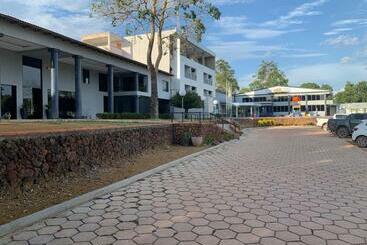 Отель Toddes Exclusive Resort