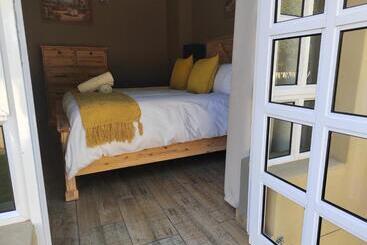 پانسیون Crayfish Creek Guest House