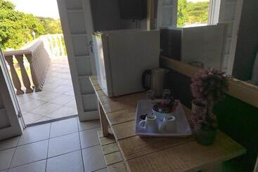 پانسیون Crayfish Creek Guest House
