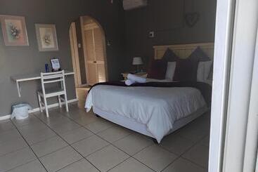 پانسیون Crayfish Creek Guest House