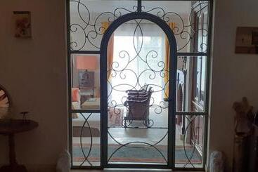 تختخواب و صبحانه Chambre D Hôte Villa Maritampona