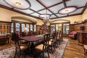 تختخواب و صبحانه Frederick Stearns House Historic Inn
