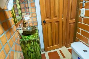 پانسیون Le Chateau Guatape