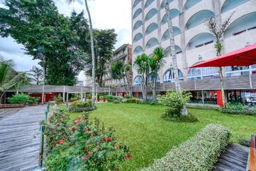 هتل Akwa Palace Douala