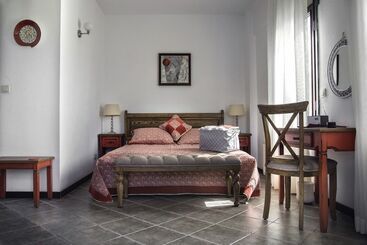 هتل Artemis Selcuk Suites