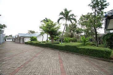 هتل New Puri Garden Bandara Semarang