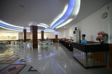 هتل New Puri Garden Bandara Semarang