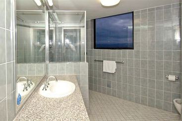 Biarritz Apartments - Gold Coast 