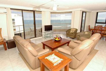 هتل Biarritz Apartments