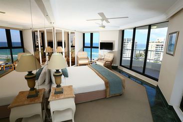 هتل Biarritz Apartments