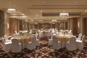 هتل Doubletree By Hilton  Agra