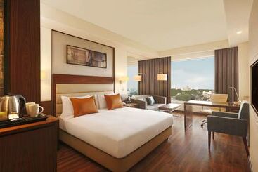 هتل Doubletree By Hilton  Agra