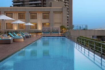 هتل Doubletree By Hilton Agra