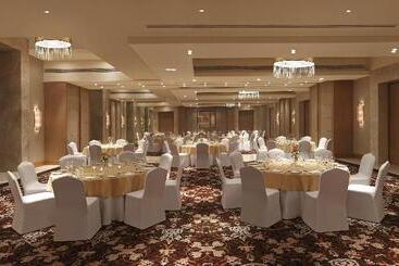 هتل Doubletree By Hilton  Agra