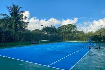 هتل Good Time Sports Village Koh Mak