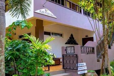 هتل Good Time Sports Village Koh Mak