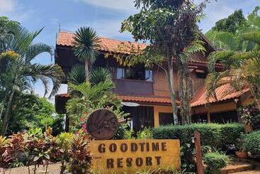 هتل Good Time Sports Village Koh Mak