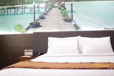 هتل Grand Victoria