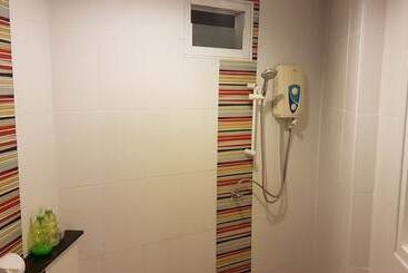 Green Harbor Hotel & Service Apartment