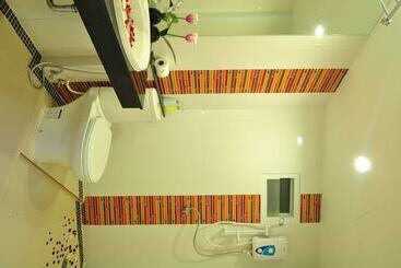 Green Harbor Hotel & Service Apartment