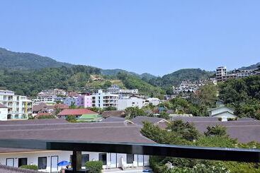 Green Harbor Hotel & Service Apartment