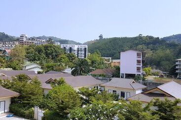 Green Harbor Hotel & Service Apartment