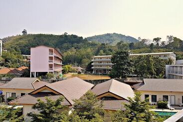 Green Harbor Hotel & Service Apartment