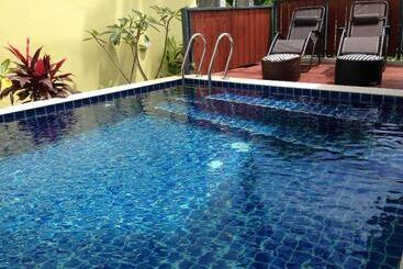 Green Harbor Hotel & Service Apartment