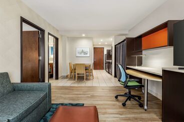 Hotel Home2 Suites By Hilton Ny Long Island City/manhattan View