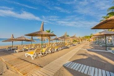 هتل Justiniano Deluxe Resort