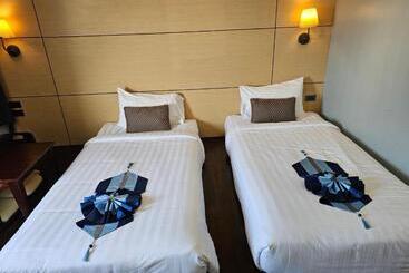 Montree Phuket Hotel, Sha Extra Plus