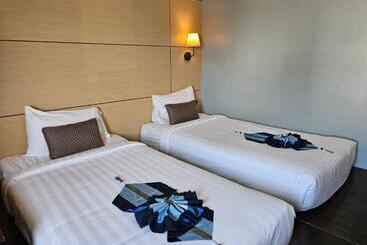 Montree Phuket Hotel, Sha Extra Plus