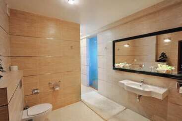هتل Robinson Club Resort & Spa