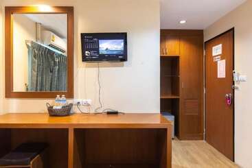 هتل Sleep At Phuket Sha Plus