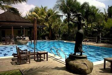 The Oxalis Regency Hotel Magelang