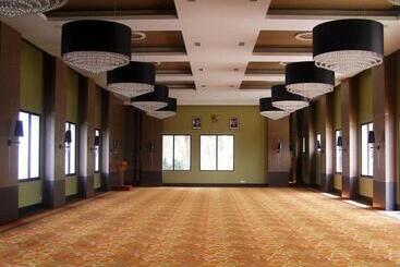 The Oxalis Regency Hotel Magelang