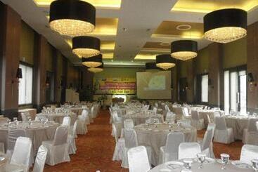 The Oxalis Regency Hotel Magelang