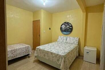 هاستل Villa Mar Suítes