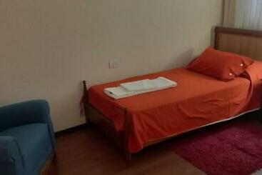 تختخواب و صبحانه Hospedaje Del Paseo