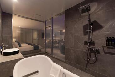 هتل Ronsard Resort Irabu