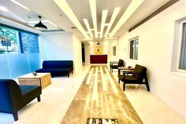 Click Hotel Dbr