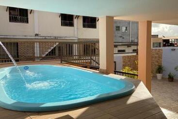 پانسیون Hostel Salvador Orquídeas