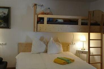 تختخواب و صبحانه Landhaus Gerstgraser