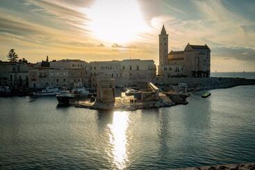 تختخواب و صبحانه Elena 39