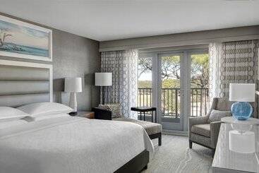 Bluegreen S Bayside Resort And Spa At Panama City Beach