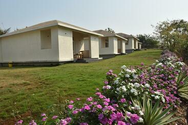 هتل Samudra Resorts And Spa