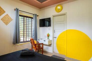 The Hosteller Chikmagalur
