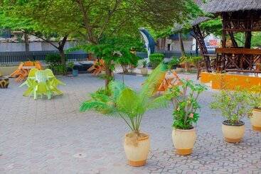تختخواب و صبحانه Flamingo Hotel Kinyerezi