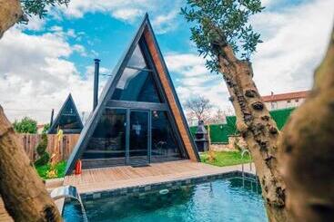 تختخواب و صبحانه Karmatte Bungalow