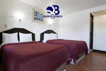هتل La Quinta Bonita